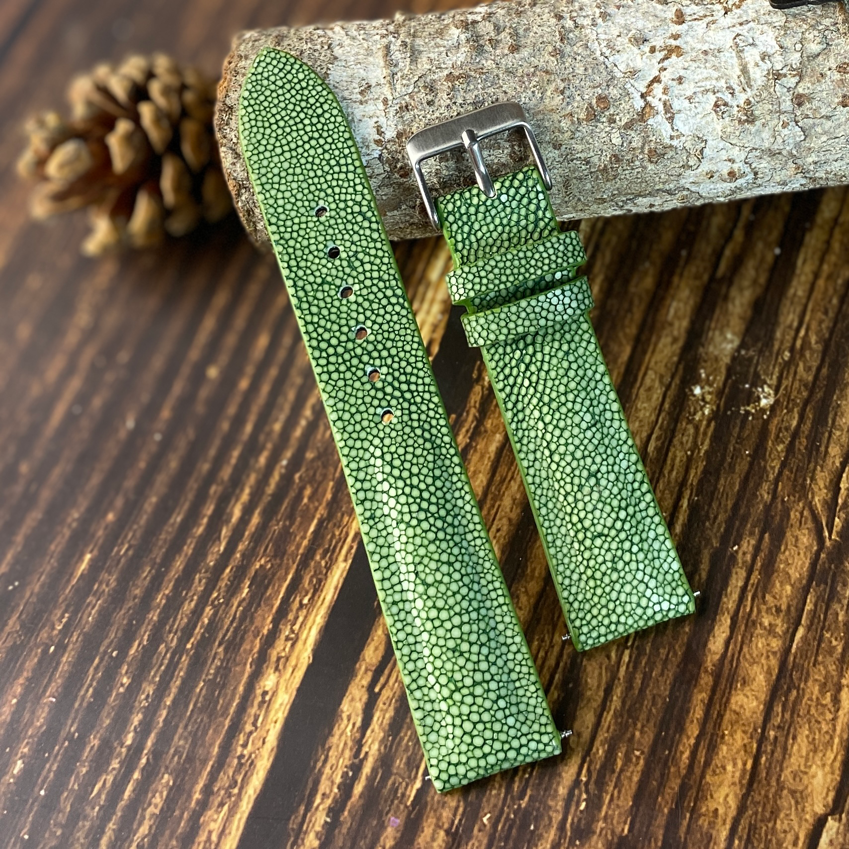 Green Stingray Leather Watch Band For Men Replacement Wristwatch Strap | DH-67