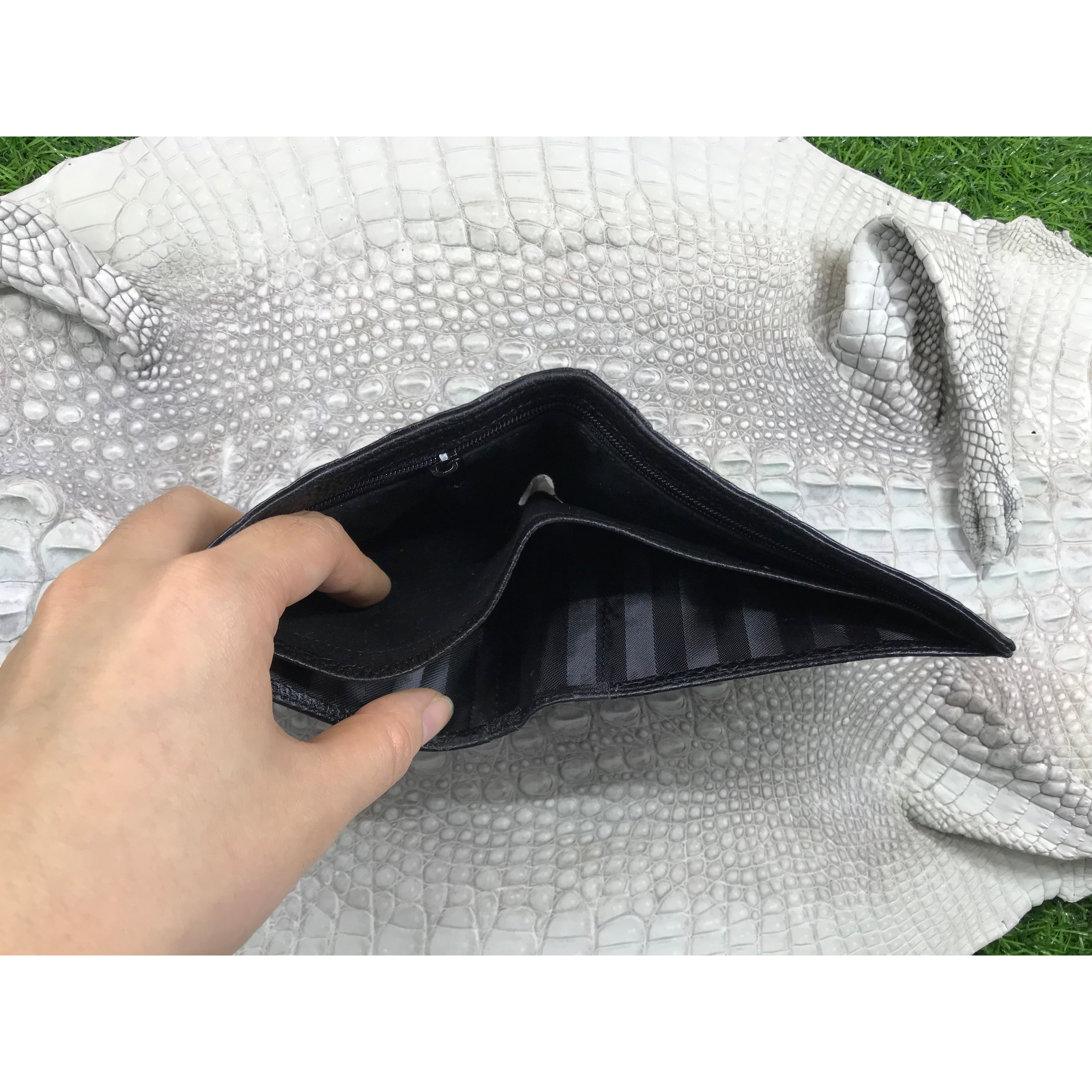 Black Alligator Skin Bifold Wallet For Men | Handmade Crocodile Leather Wallet RFID Blocking | VL5718 - Vinacreations