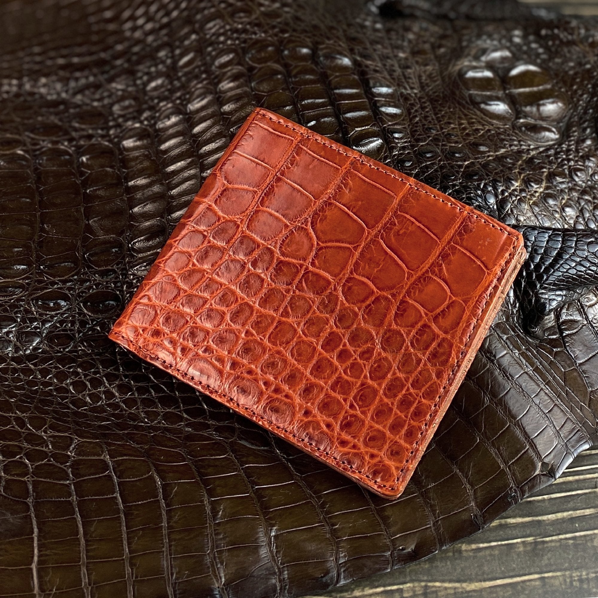 Light Brown Alligator Belly Leather Bifold Wallet for Men RFID Blocking | VINAM-30 - Vinacreations