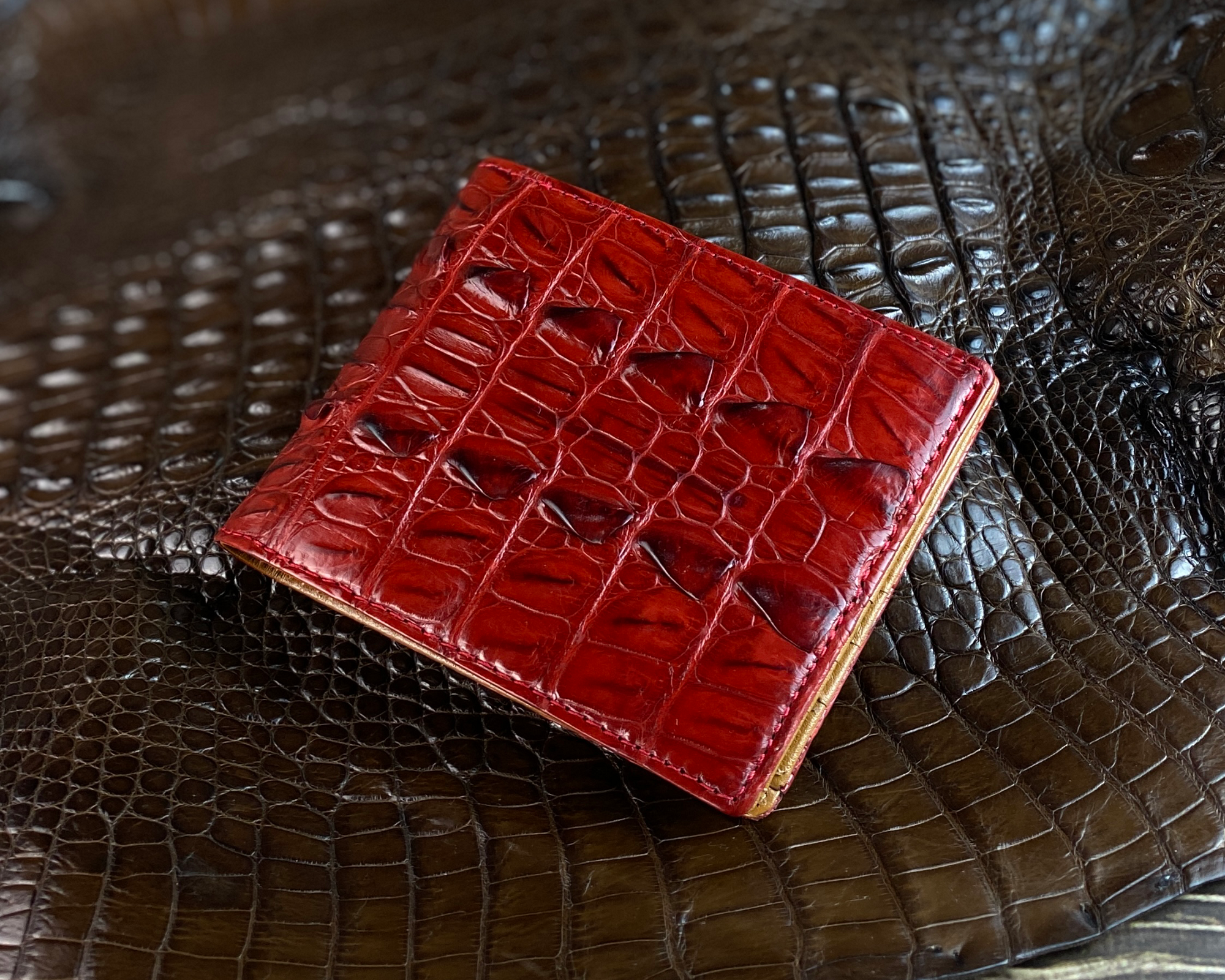 Red Alligator Tail Leather Bifold Wallet for Men RFID Blocking | VINAM-103