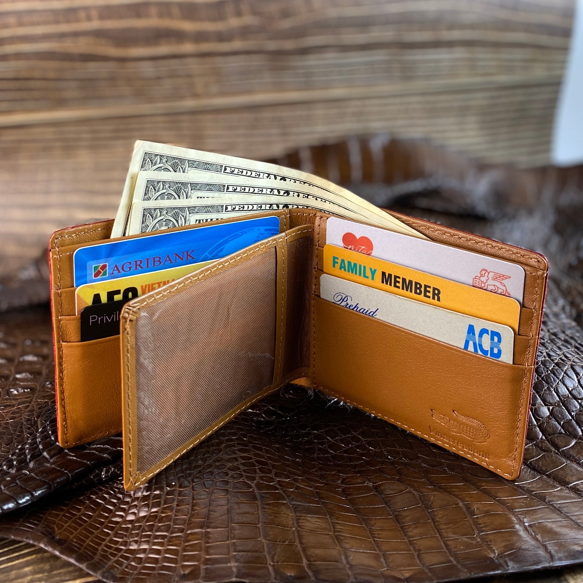 red wallets for men