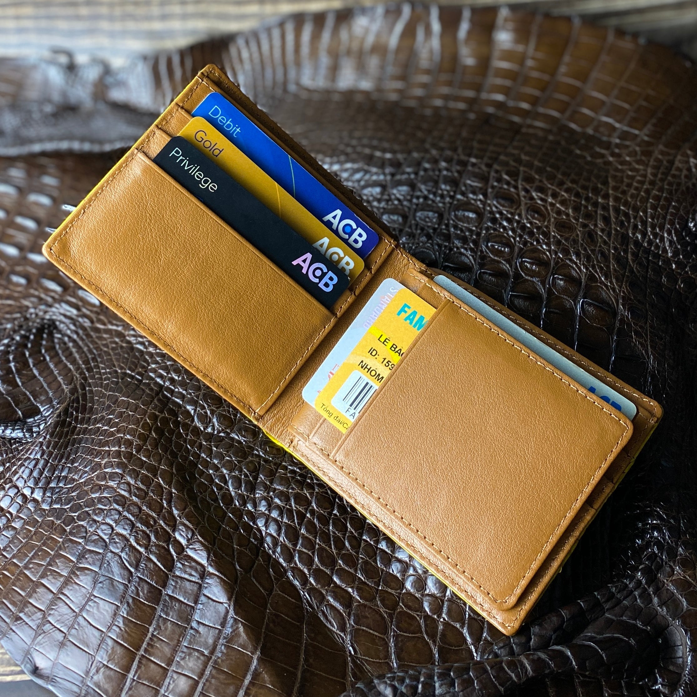 Yellow Alligator Tail Leather Bifold Wallet For Men | Handmade Crocodile Wallet RFID Blocking | VINAM-109 - Vinacreations